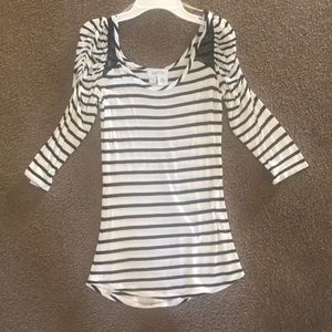 Black and white striped mid-length sleeve top